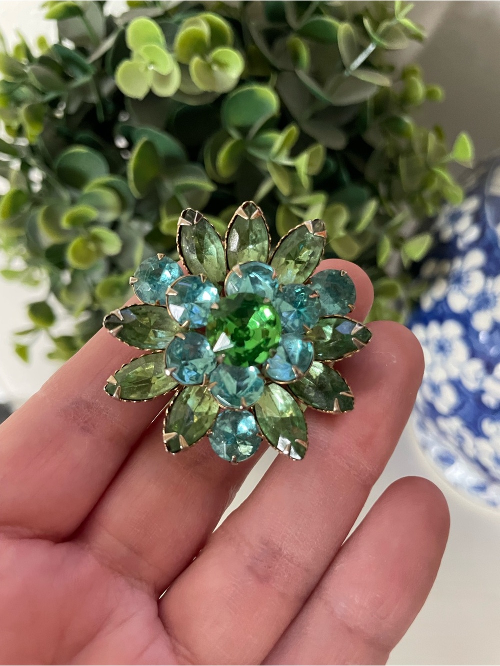 Vintage Blue Green Rhinestone Flower Brooch Gold Tone Sunburst Pin